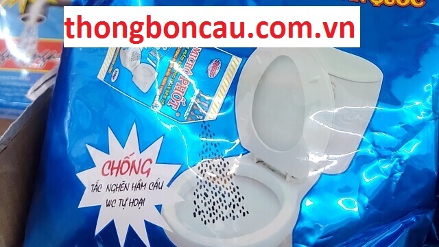 Thông cầu nghẹt bằng bột thông bồn cầu.
